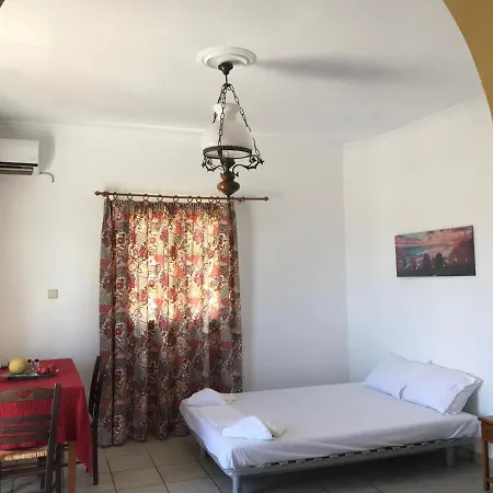 Livadi Center Mountain View Apartment *